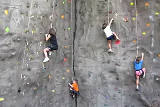 KIDS ROCK CLIMBING CORNER